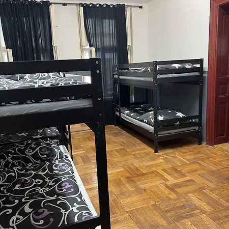 Hostel Moon Prague
