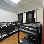 Hostel Moon