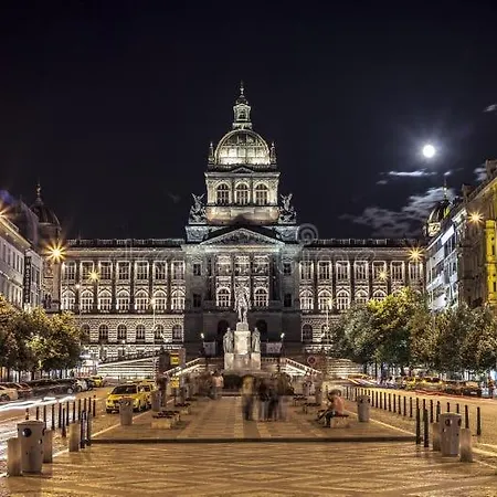 Vandrerhjem Moon Prag